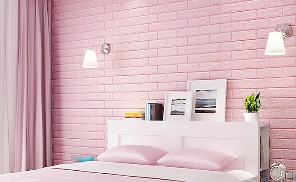 tường màu hồng nên lát gạch màu gì